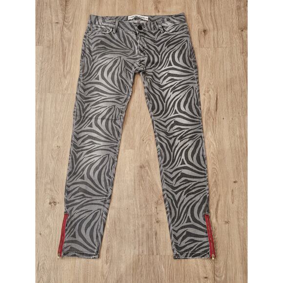 Etienne Marcel Red Zipper Zebra Jeans Women's 28 Gray/Black - Picture 1 of 9